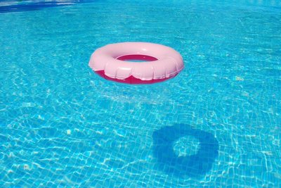 floating-tire-72963_960_720.jpg